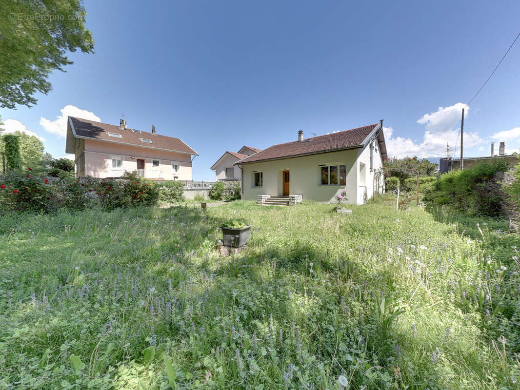 Maison à ECHIROLLES