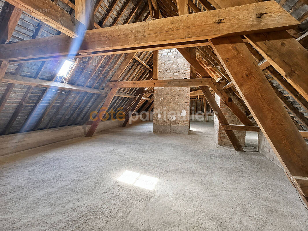Appartement à SAINT-HILAIRE-DU-HARCOUET