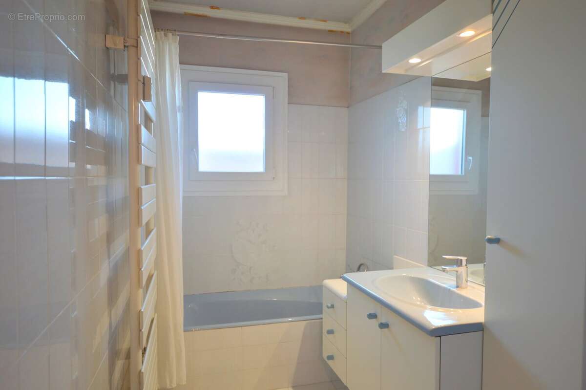 Appartement T3 68 m² – Montpellier La Chamberte – Terrasse, Parking, Ascenseur - photo 12