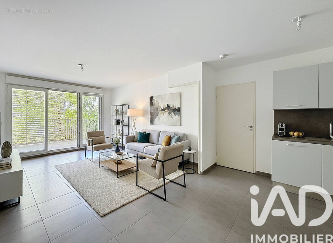 Photo 1 - Appartement à MARSEILLE-8E