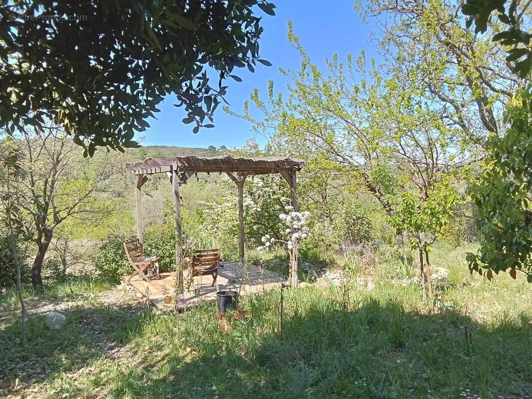 Maison à DURFORT-ET-SAINT-MARTIN-DE-SOSSENAC