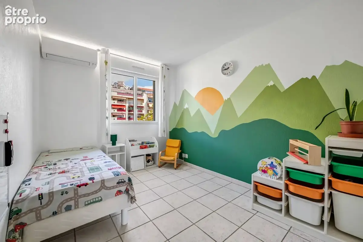 MENTON - BORRIGO - Appartement 4 pièces avec très grande terrasse et garage - photo 8