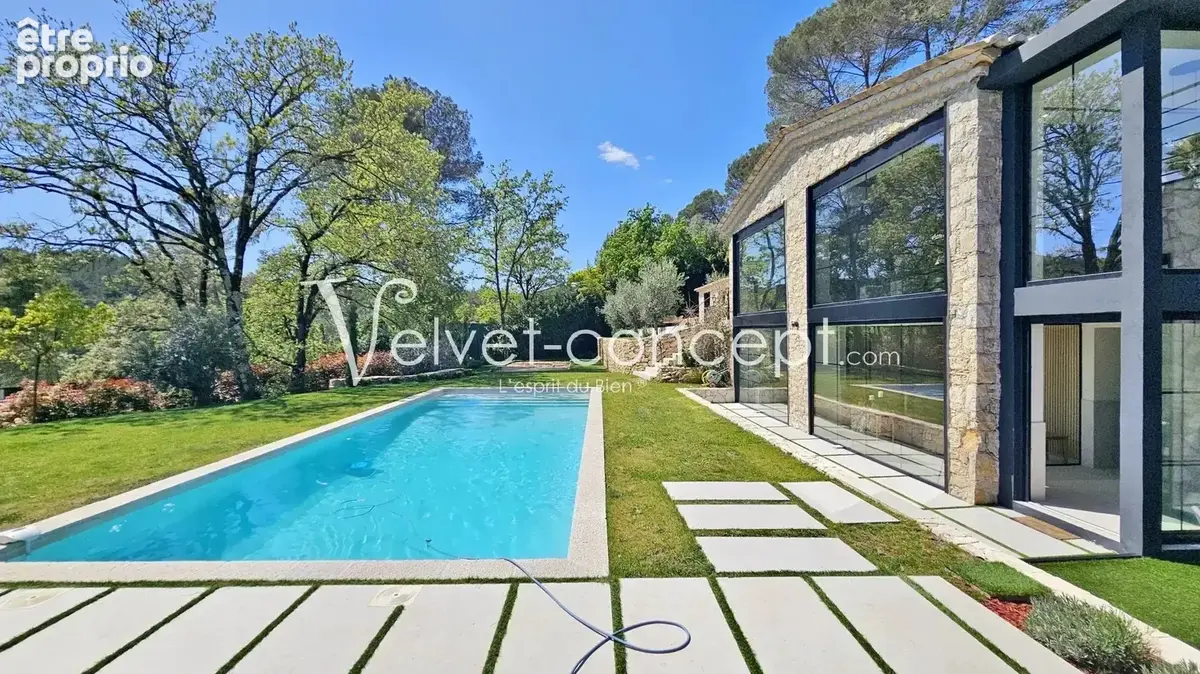 VALBONNE Village à pied - Magnifique Mas en pierre 290m² - photo 3