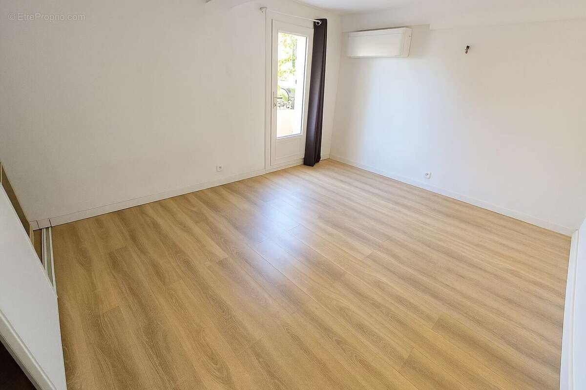 Maison à PEYMEINADE