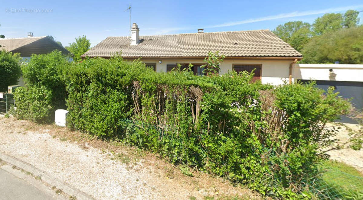 Maison à SAINT-GERMAIN-SUR-MORIN