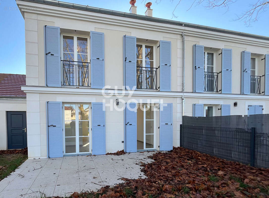 Maison à LE BLANC-MESNIL