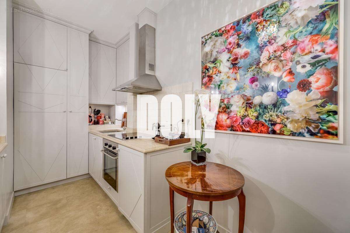 Appartement à PARIS-2E