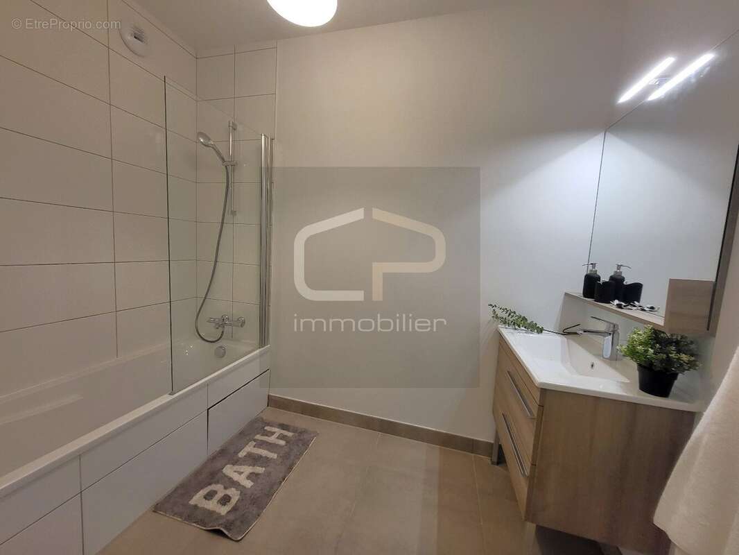 Appartement T4 contemporain  90,57 m²  Annecy-le-Vieux proche lac - photo 12