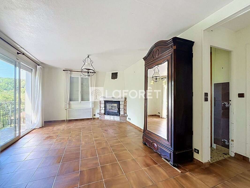 EXCLUSIVITE: Maison Vernon quartier Bizy - photo 4
