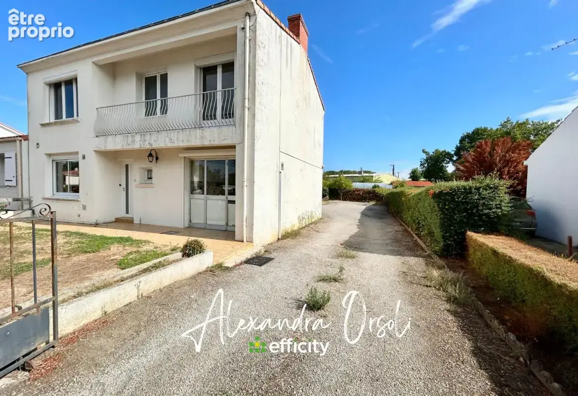 Maison 106 m² à Les Lucs-Sur-Boulogne  - photo 2