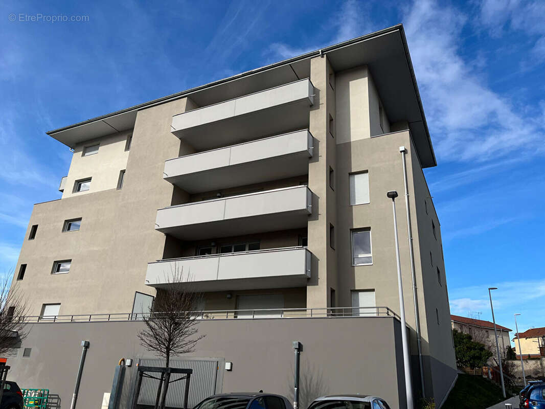 Appartement à MOIRANS