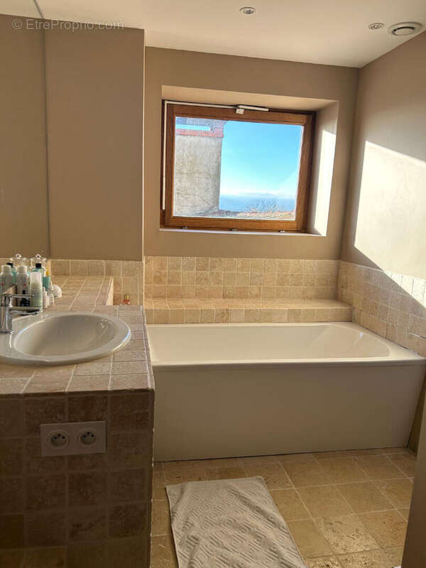 Maison à SAINT-GALMIER