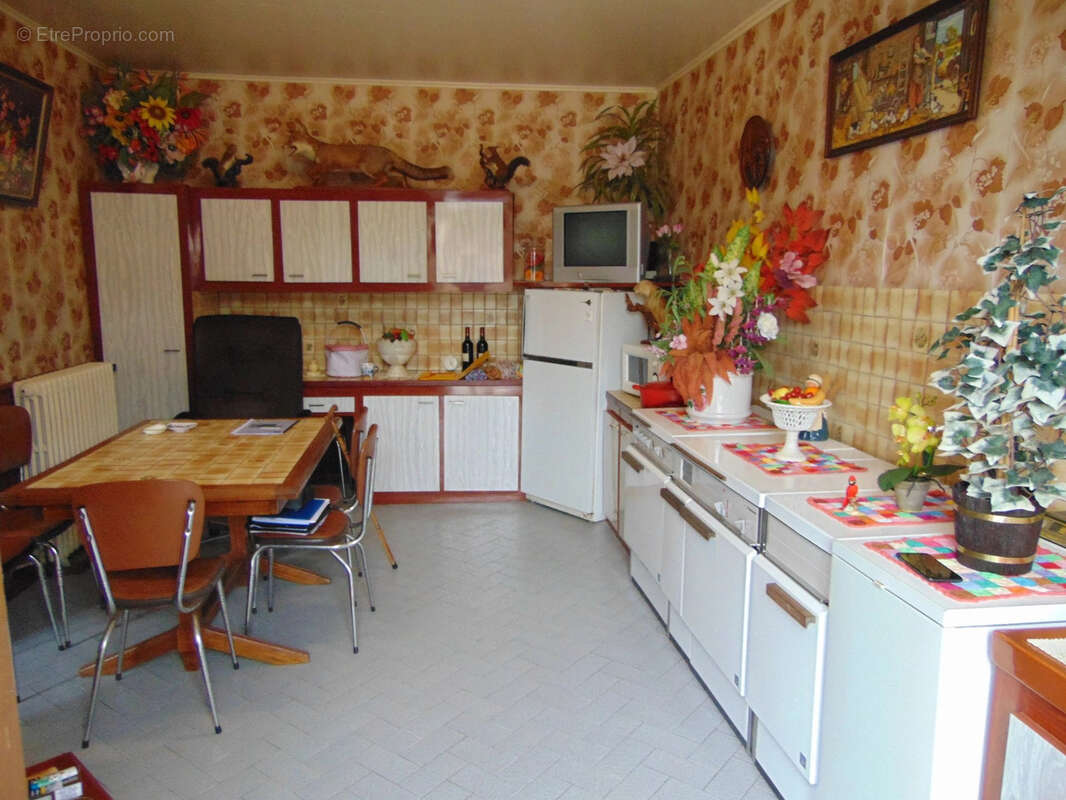 Maison à SOUVIGNE