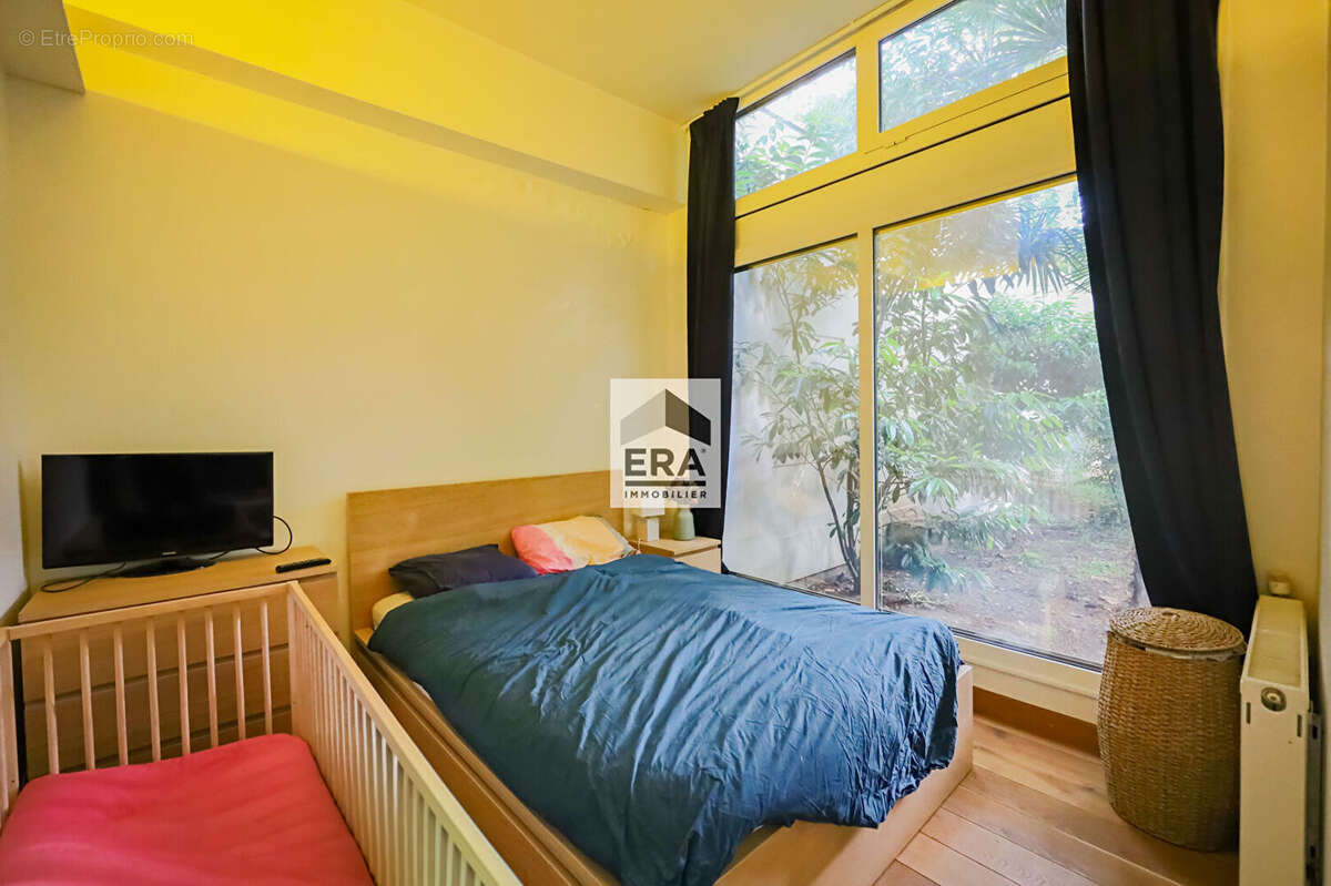 Appartement à PARIS-14E