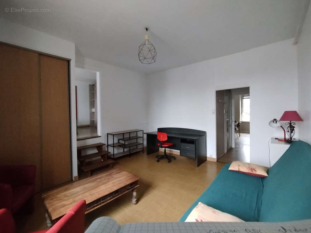 Appartement à FOUGERES