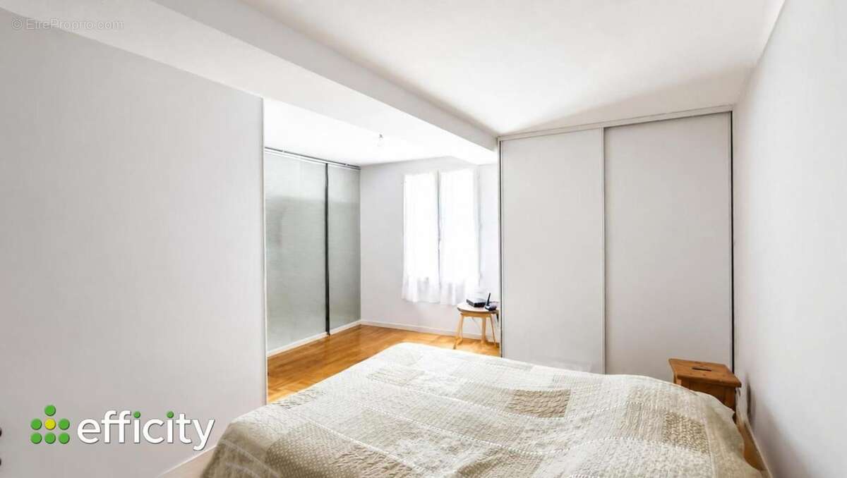 Maison 108 m² à Gennes  - photo 5