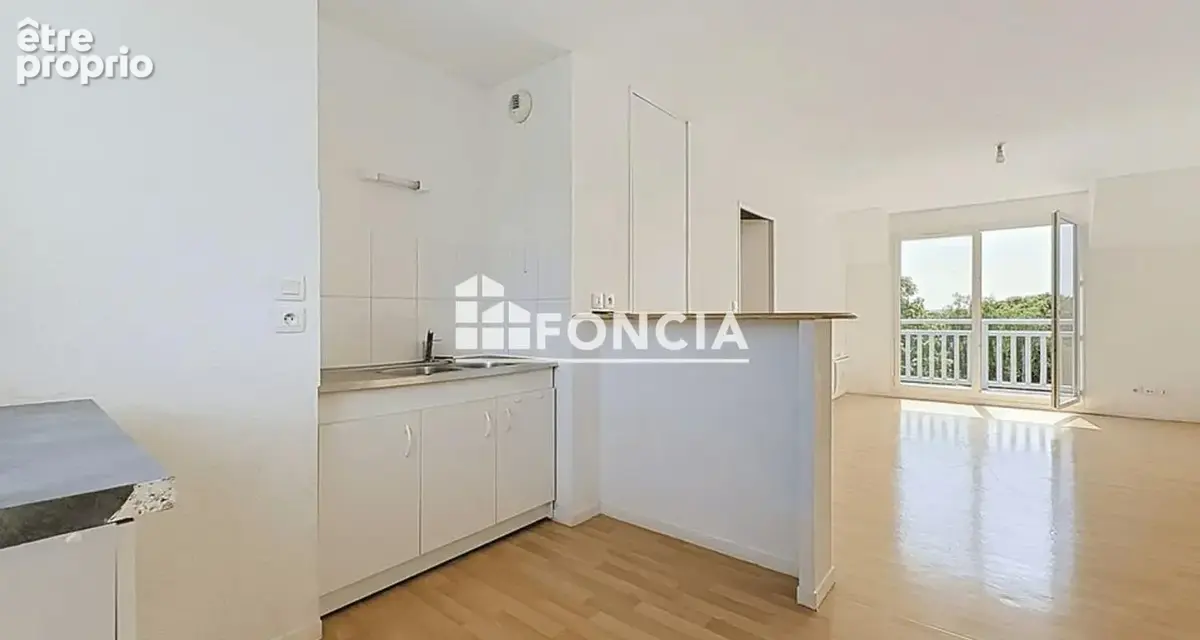 Bel appartement en dernier étage avec vue dégagée - photo 5