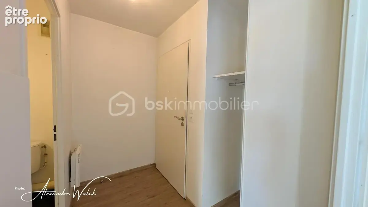 T3 de 60 m² – Balcon – Box fermé + parking – Tram, écoles et commerces à 300 m - photo 8