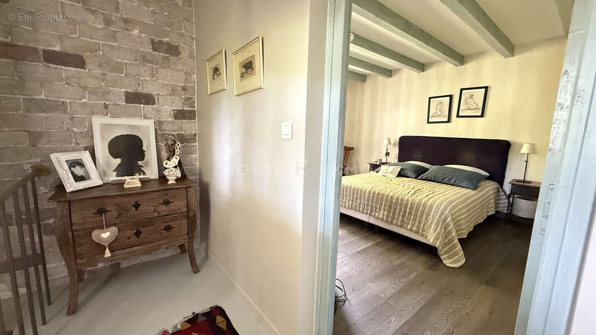 Maison 300 m² à Mirmande  - photo 6