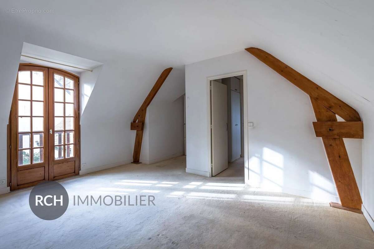 Maison à MONTFORT-L&#039;AMAURY