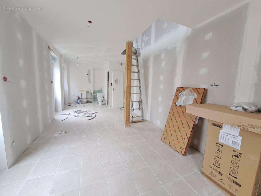 2 maisons, plein centre ville sur un terrain clos - photo 3