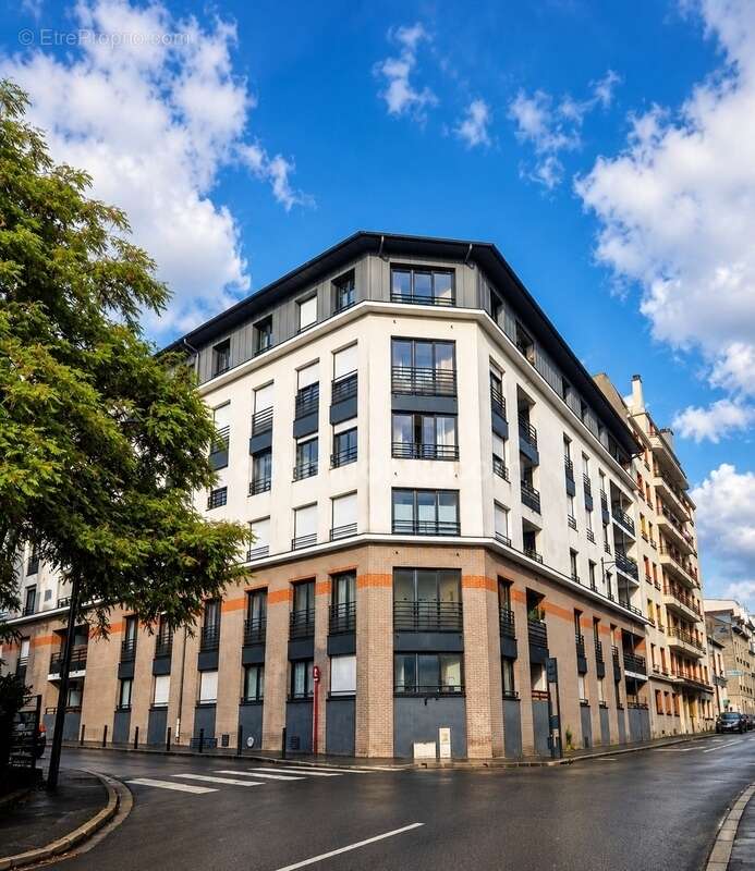Appartement à MAISONS-ALFORT