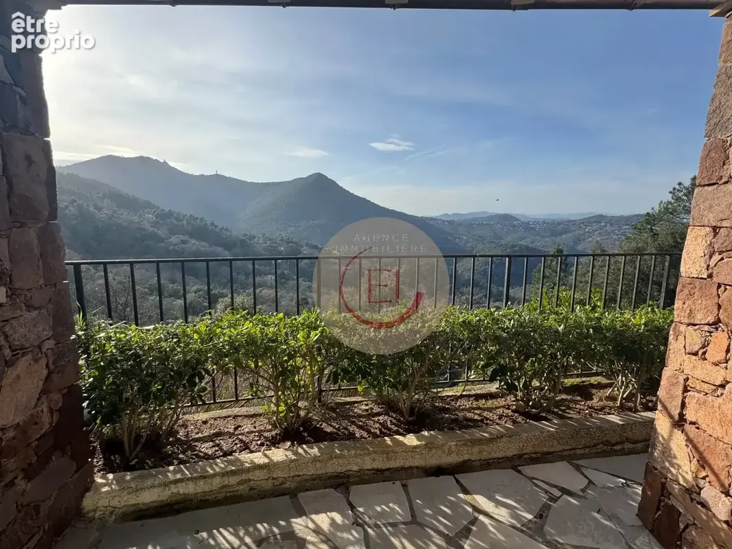 Superbe vue pour cette jolie villa renovee! - photo 17
