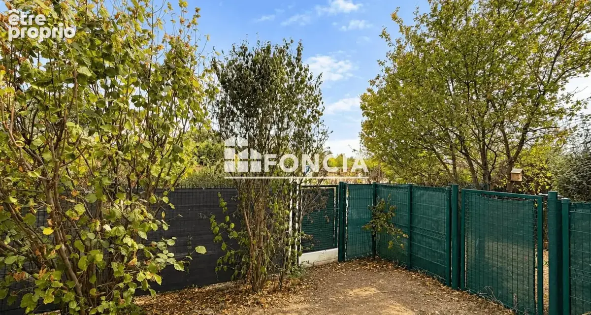 La tour-de-salvagny – t3 de 70 m² avec jardin de 160 m², garage et parking - photo 6