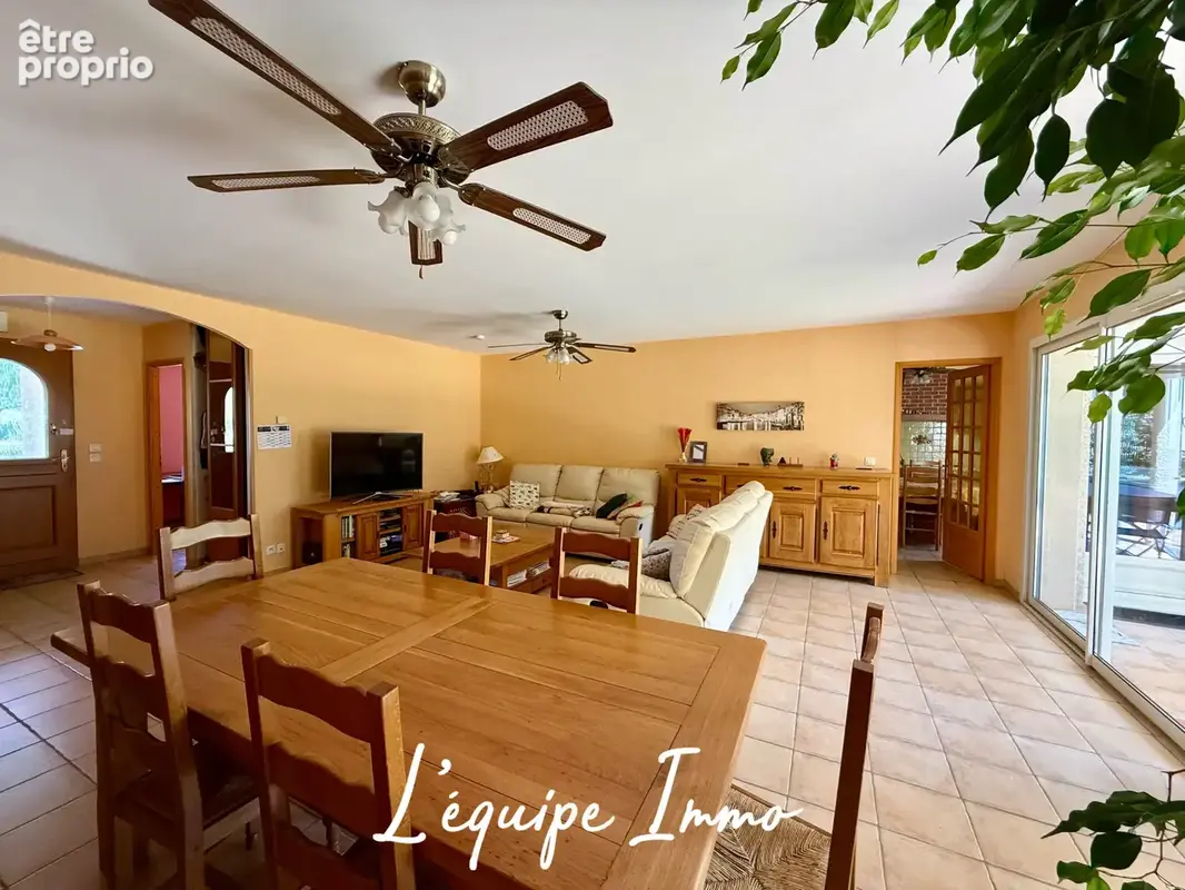 Maison familiale de 204 m2   Piscine   Environnement naturel privilégié - photo 5