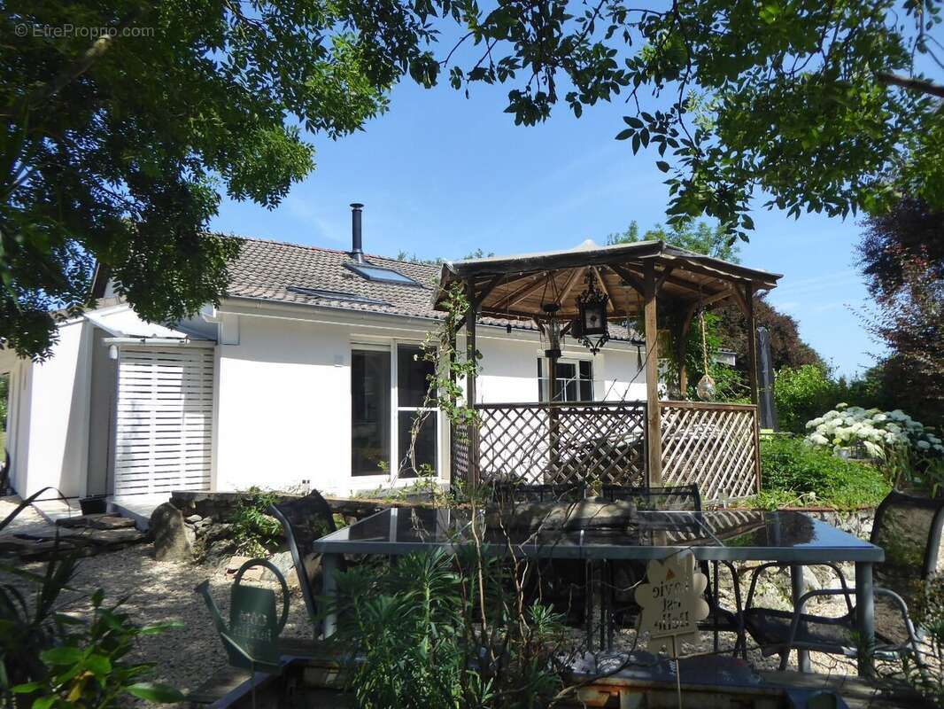 Maison à TREPT