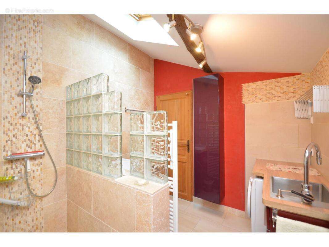 Maison 97 m² à Saint-Antoine-Sur-L'isle  - photo 13