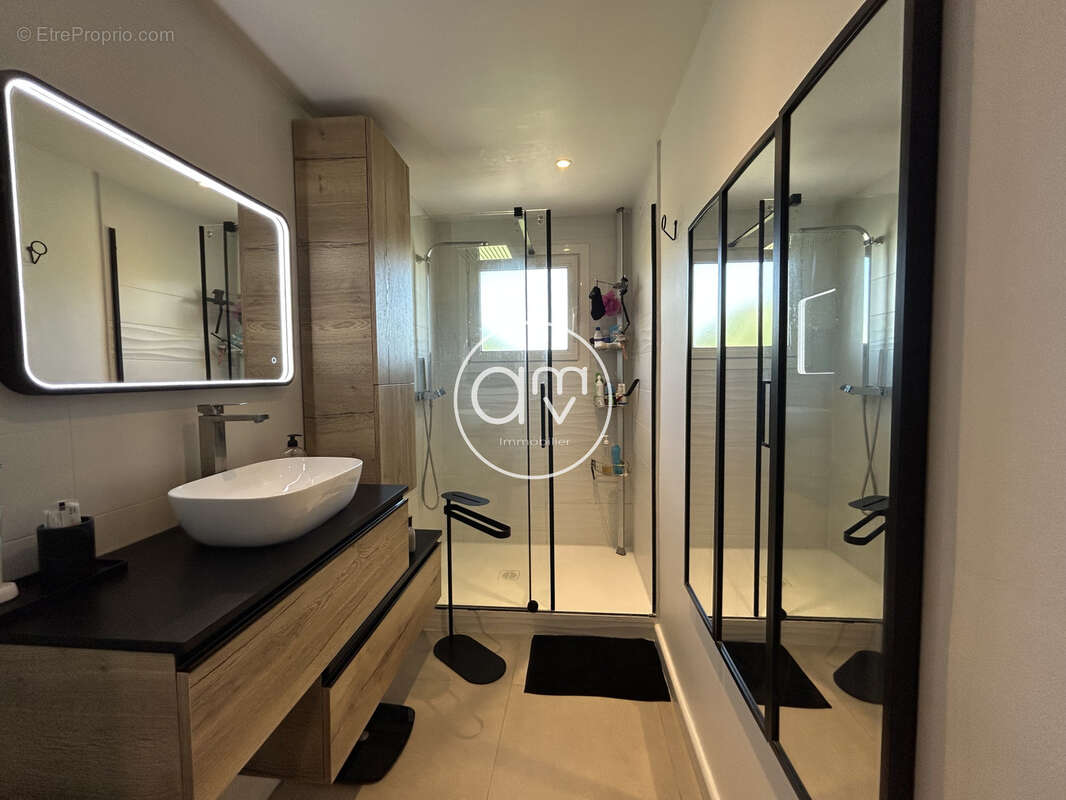 Appartement à HYERES