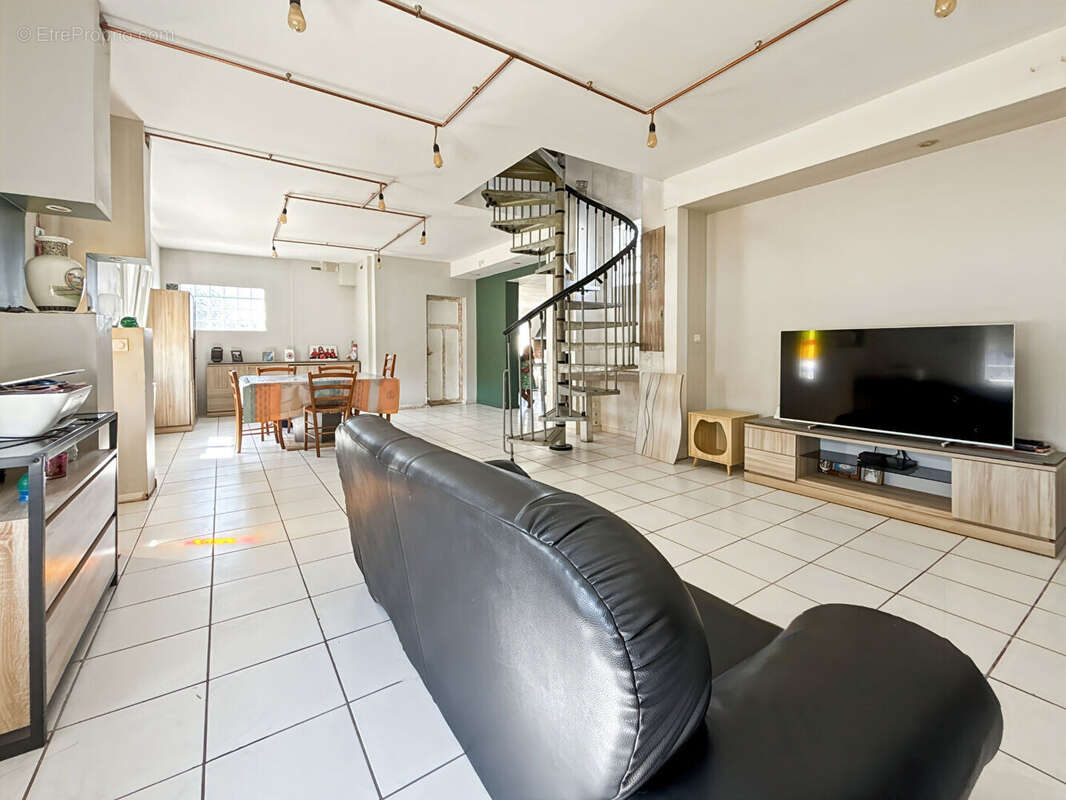 Maison à SAINT-MELOIR-DES-ONDES