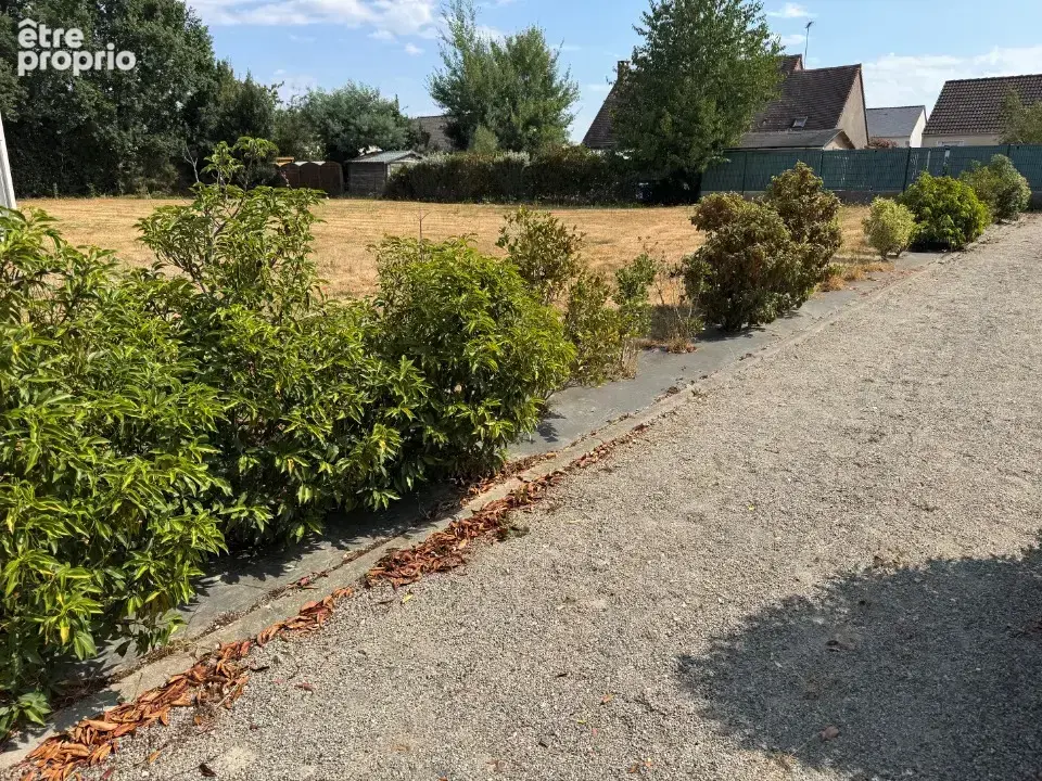Terrain 722 m² à Courbeveille  - photo 2