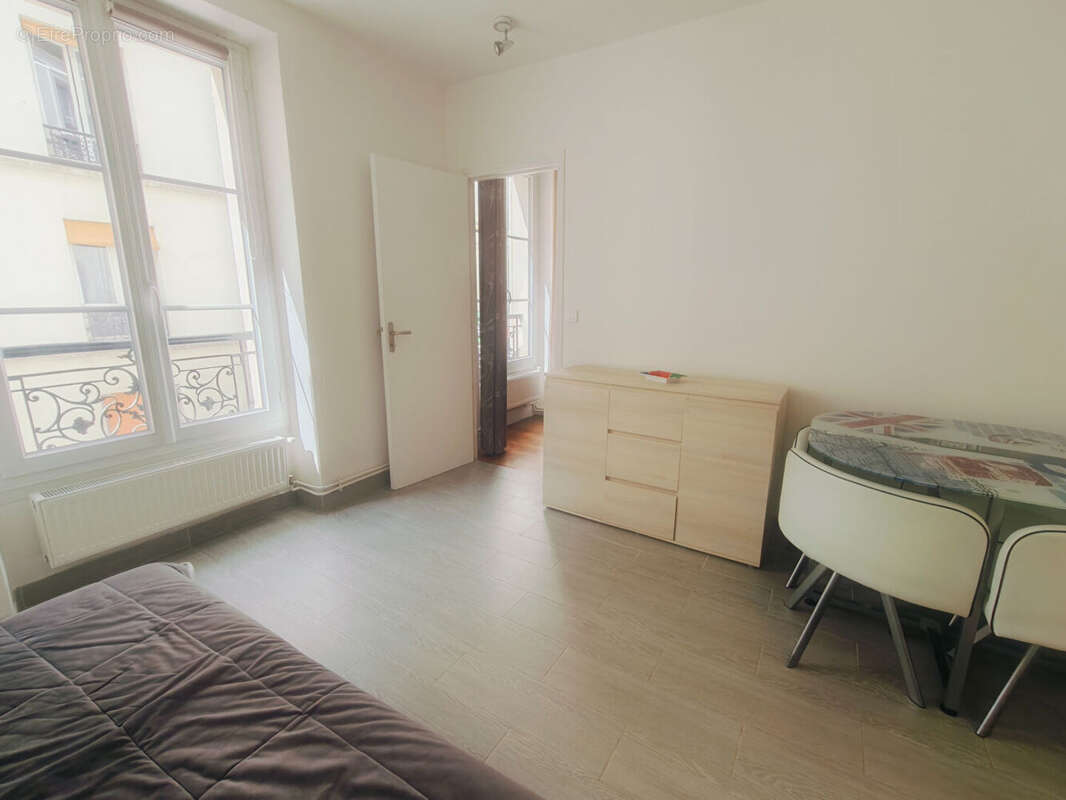 Appartement à PARIS-12E