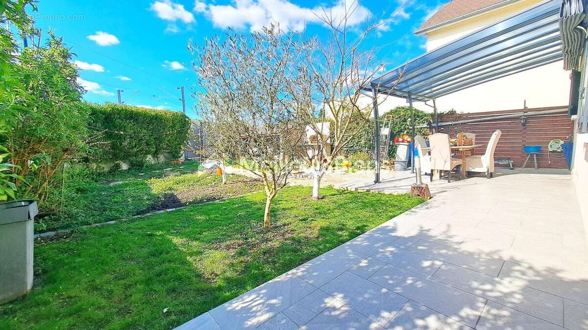 Maison à BUTRY-SUR-OISE