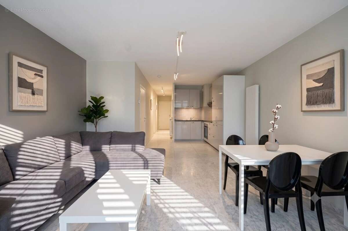 Studio avec coin nuit et terrasse – Secteur Rostagne - photo 4