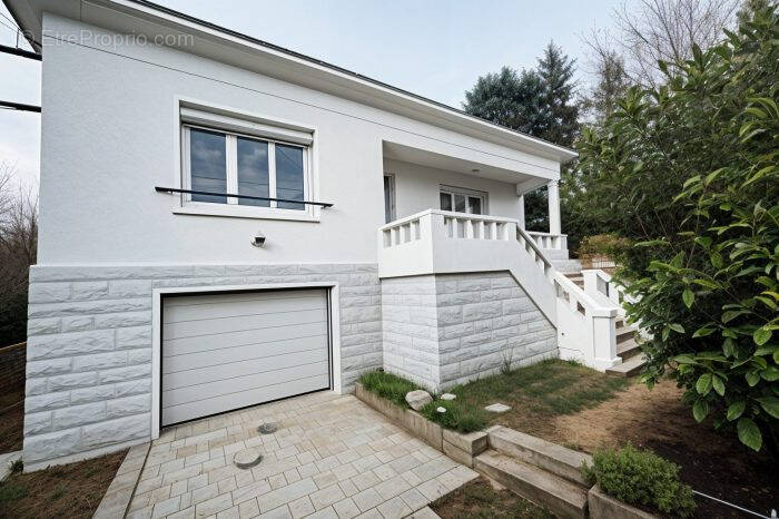 Maison à BELLERIVE-SUR-ALLIER