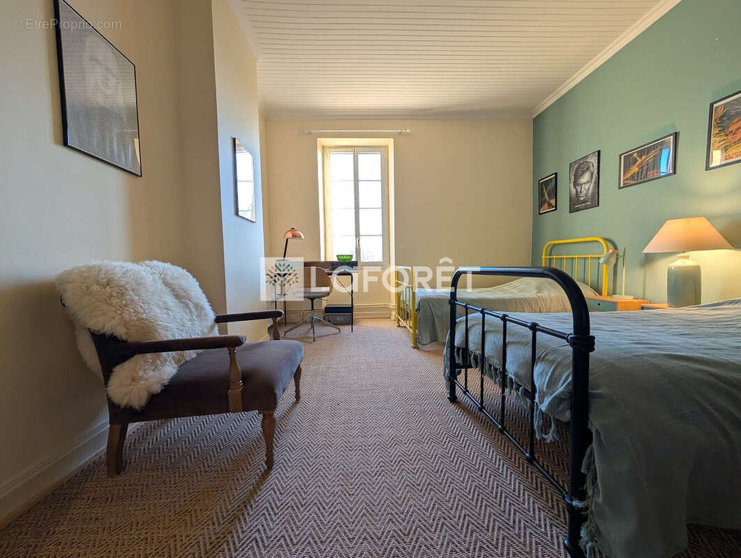 Maison à CASTELNAU-D&#039;AUZAN