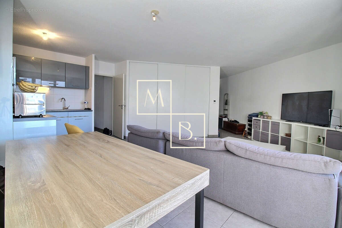 Appartement à JUVIGNAC