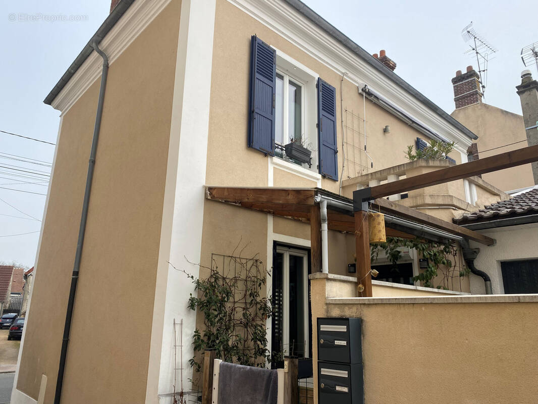 Maison à GARANCIERES