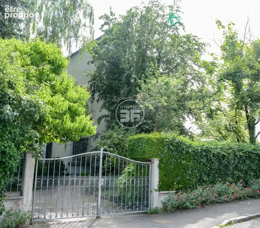Maison 7 pièces 161 m² à vendre à Saint-Louis (68300) - photo 7