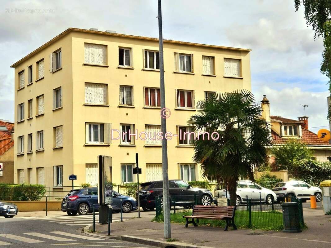 Appartement à COLOMBES
