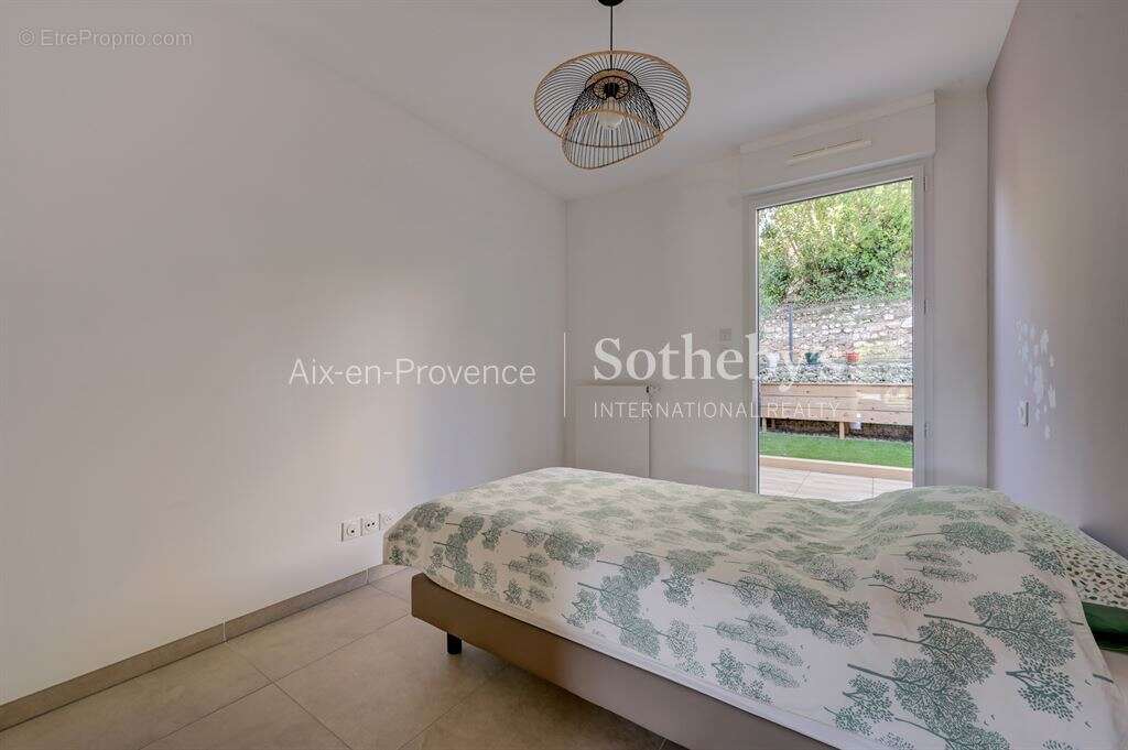 Appartement centre ville terrasse /jardin/garage - photo 12