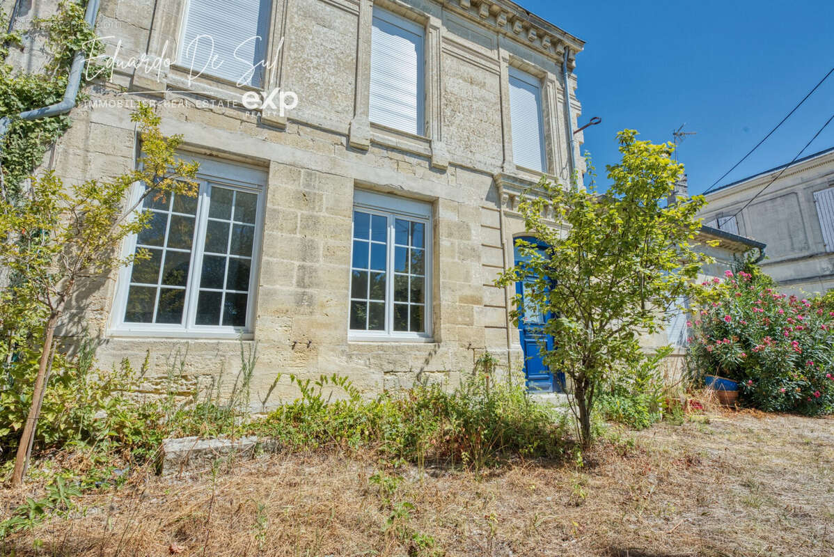 Maison 220 m² à Cantenac  - photo 2