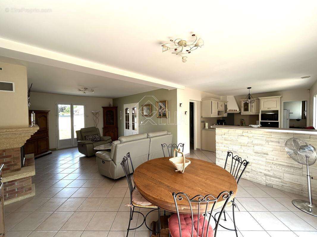 Superbe Propriété  6 pièces 130 m²  4 chambres à Buchelay - photo 6