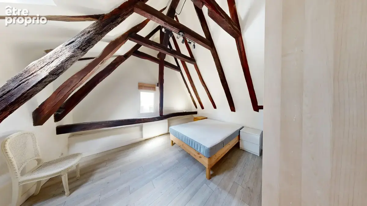 À VENDRE   Appartement duplex de caractère avec poutres apparentes et cheminée 95M2 - Tours Centre - photo 7