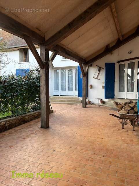 Maison 9 pièces 215 m² à vendre à La Ferte-Gaucher (77320) - photo 3