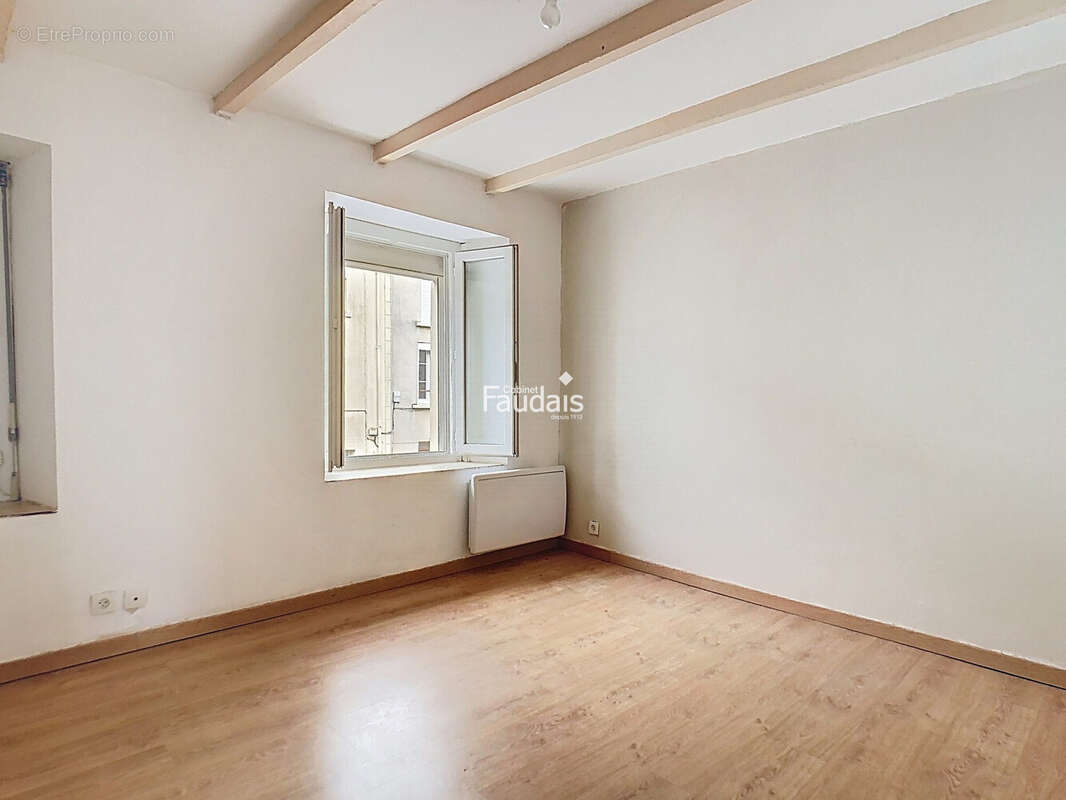 Maison 71 m² à La Haye-Du-Puits  - photo 7