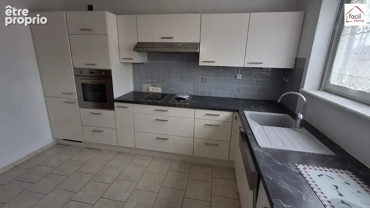 Appartement 3 pièces 80 m² à vendre à Sarrebourg (57400) - photo 2